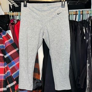 NIKE Capri Cotton Leggings